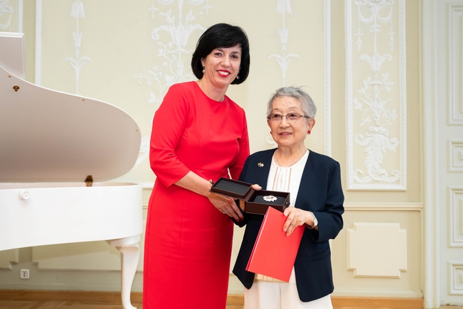 Kultūros ministerija apdovanojo Lietuvos ir Japonijos ryšių puoselėtoją Sumiko Ando