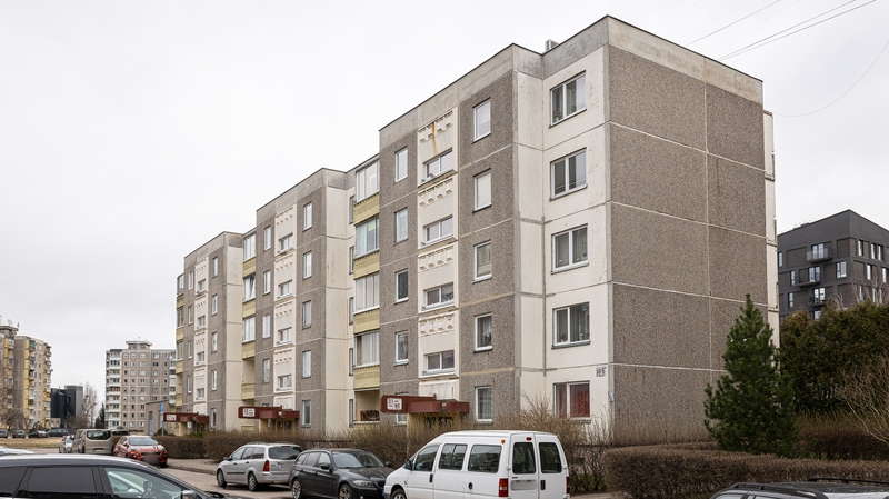 Parama: daugiabučių namų rūsiuose miesto lėšomis gali būti įrengiamos priedangos.