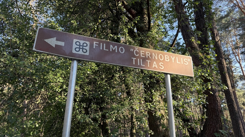 Suklaidino: serialo „Černobylis“ tiltas jau išardytas, bet ženklas paliktas.