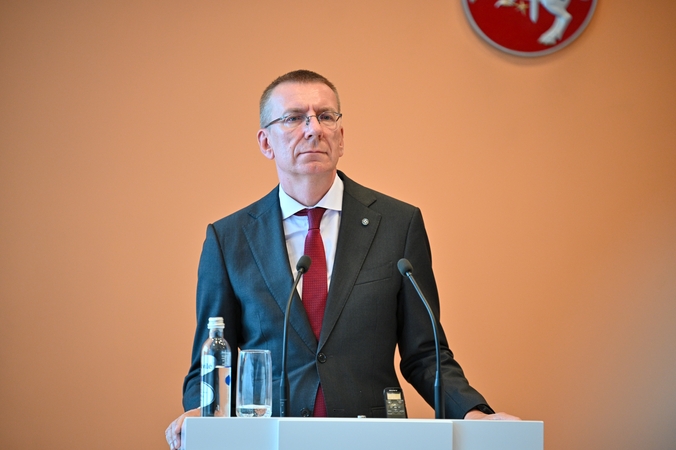 Įvertinimas: Latvijos Respublikos prezidentui E. Rinkevičiui bus įteiktos KU garbės daktaro regalijos.
