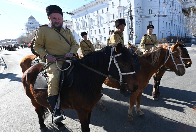 Per degalų krizę Rusijos degalinėse tvarką palaiko kazokai