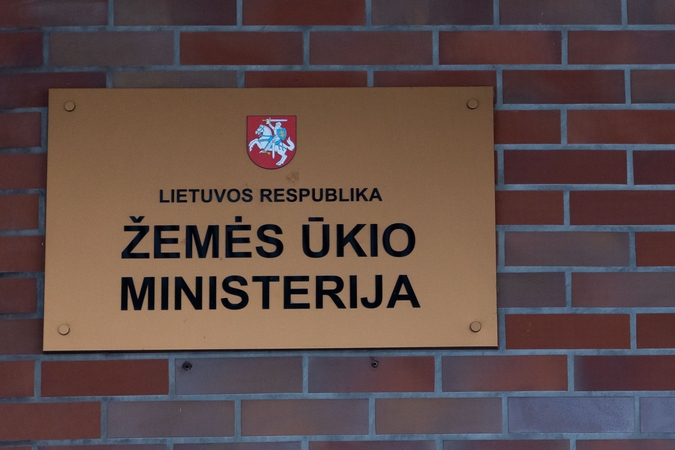 EK žada skirti beveik 10 mln. eurų Lietuvos ūkininkams, nukentėjusiems nuo išaugusių trąšų kainų