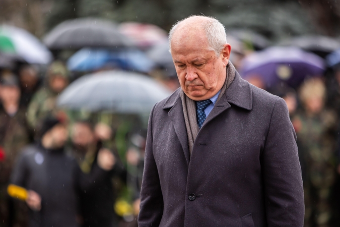 Po aštuonių mėnesių pareigose atsistatydino Moldovos premjeras