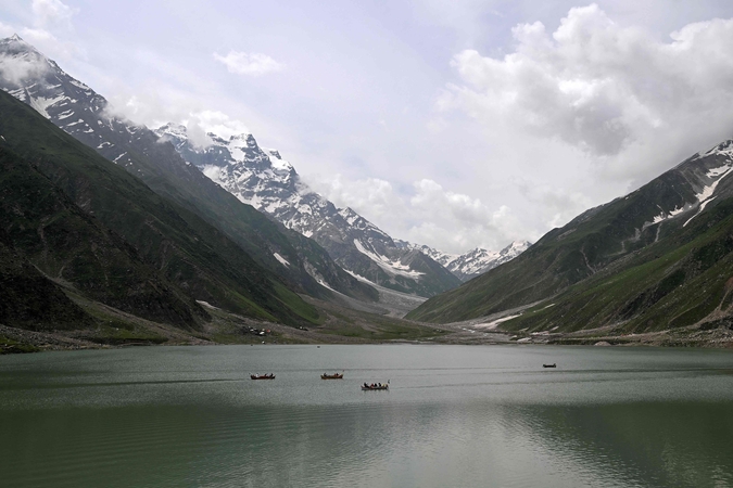 Pakistano kalnuose dingo dešimt alpinistų