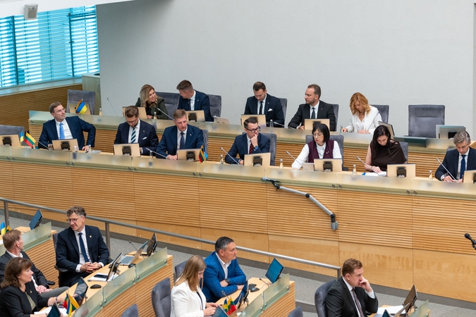 Opozicija surinko parašus kreipimuisi į KT dėl Vyriausybės teisėtumo