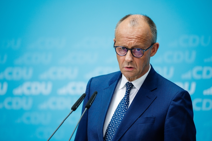 Merzas: įtariama Rusijos raketa Lenkijoje rodo, kad Maskva pasirengusi eskaluoti padėtį