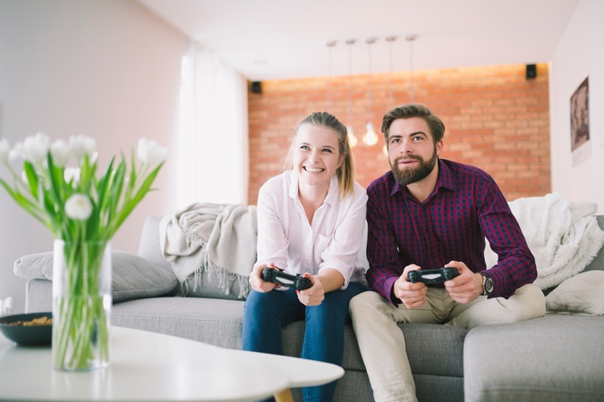 „PlayStation 5” žaidimų konsolės: kaip išsirinkti geriausią?