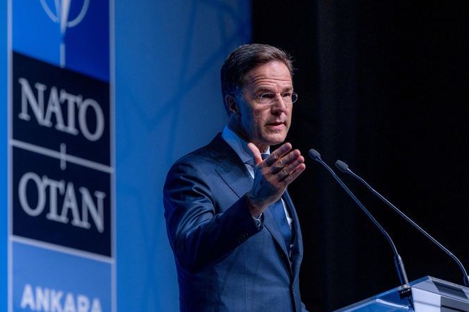 Rutte turi žinią NATO narėms: pripažinkite, Trumpas buvo teisus