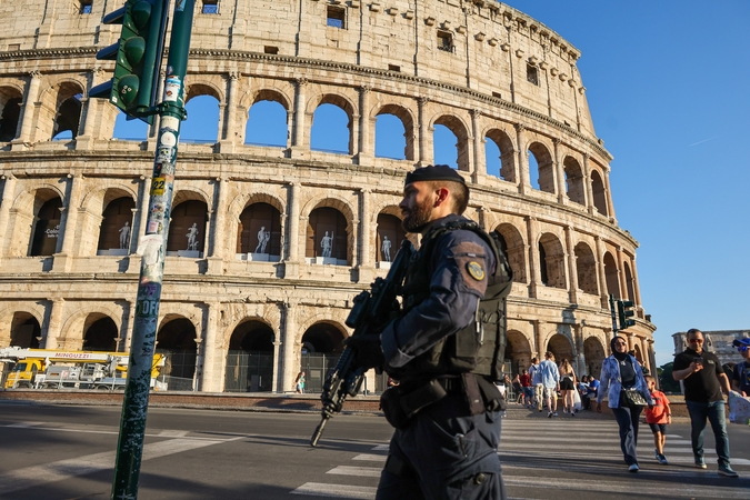Italijoje dėl įtarimų šnipinėjimu Rusijai sulaikyti du vyrai