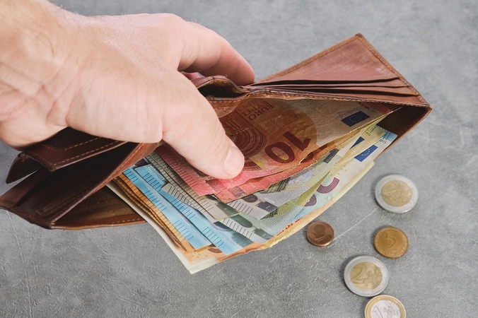 Paaiškėjo, kiek kitąmet augs minimali alga