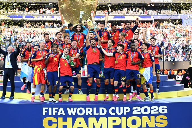 Pasaulio futbolo viršūnėje – nauji čempionai: Ispanija po pratęsimo įveikė Argentiną