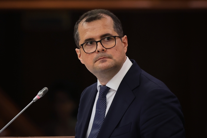 Moldovos parlamentas naujuoju ministru pirmininku išrinko finansų ekspertą