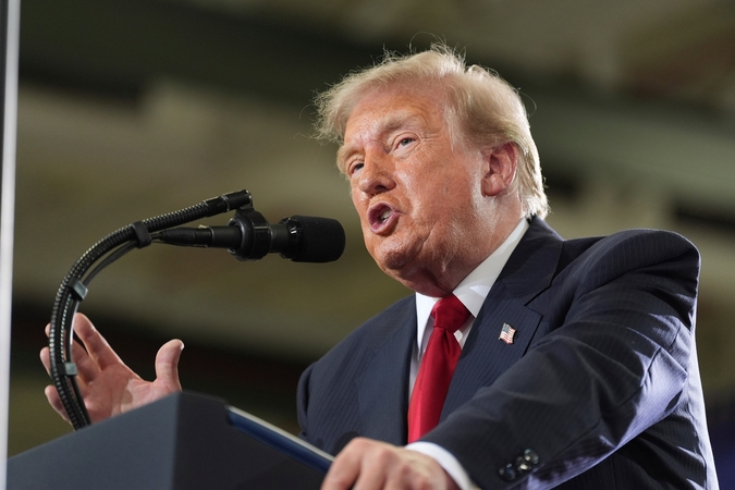 „Reuters“: Trumpo administracija atideda Ukrainai numatytos paramos išmokėjimą