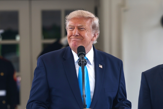 FT: Trumpas teigia nesantis tikras dėl leidimo Ukrainai gaminti raketas „Patriot“