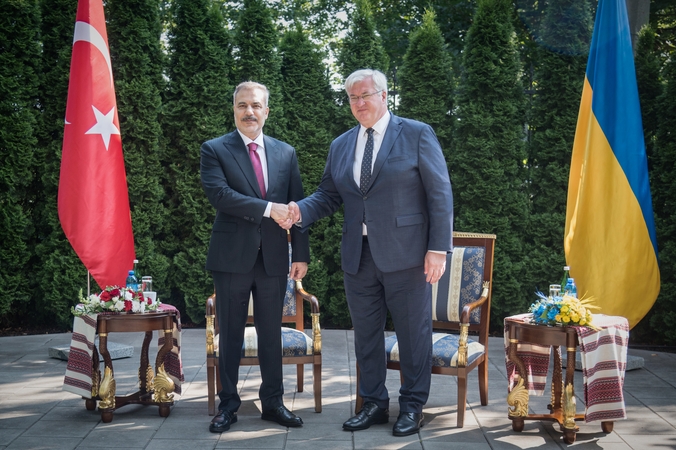 Turkijos ministras ragina laikytis santūrumo Juodojoje jūroje