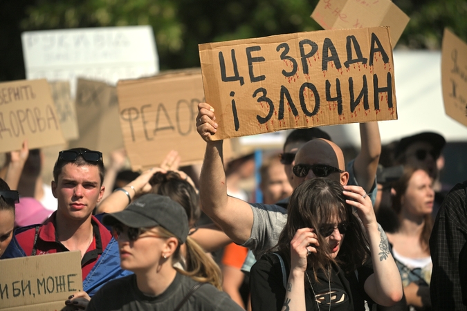 Atleidus Ukrainos gynybos ministrą, karinę vadovybę purto didžiulis ginčas