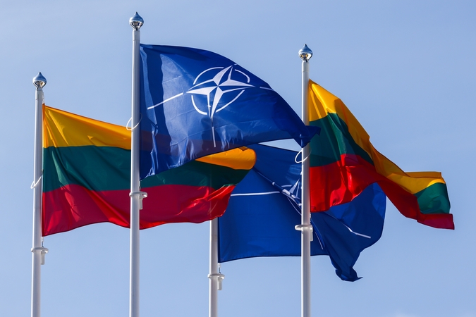 NATO skelbia narių išlaidas gynybai pagal BVP: sąraše pirmauja Lietuva