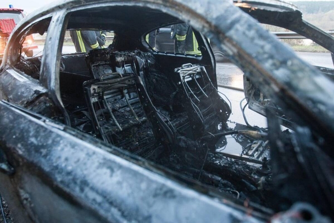 Klaipėdoje degė automobiliai ir sandėliukai, sulaikytas įtariamas padegėjas
