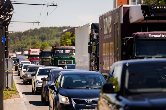 Įspėja: eismas bus dar baisesnis