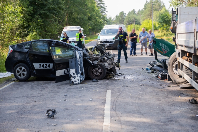 Šiurpi avarija Vilniaus rajone: žuvo dvi moterys ir mažametė mergaitė