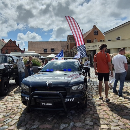  Amerikietiškų automobilių ir motociklų šventė