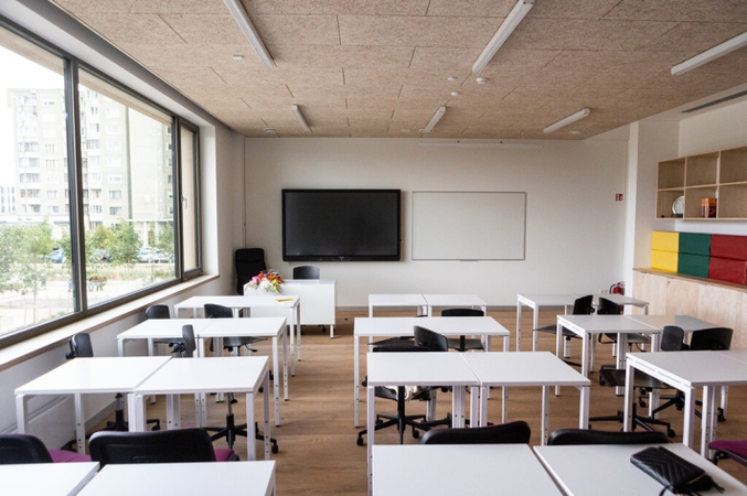 Mokytis profesinėse mokyklose kviečiama 18,2 tūkst. stojančiųjų