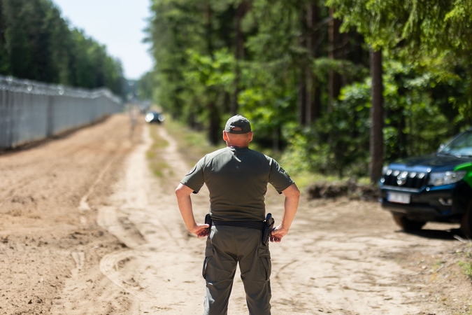 VSAT: pasienyje su Baltarusija apgręžta 13 migrantų