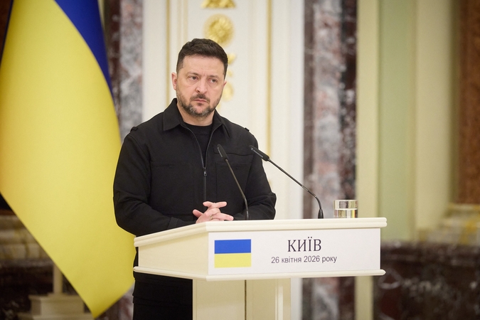 Apklausa: Volodymyras Zelenskis antrajame rinkimų ture pralaimėtų Valerijui Zalužnui 