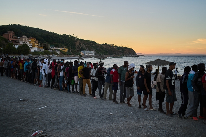 ES šalys po nesutarimų dėl migrantų antplūdžio į Seutą patvirtino solidarumą su Ispanija