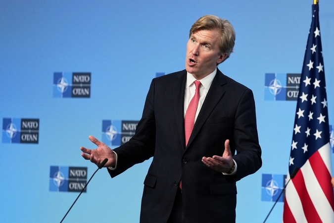 JAV teiraujasi NATO sąjungininkų nuomonės dėl pajėgų Europoje peržiūros