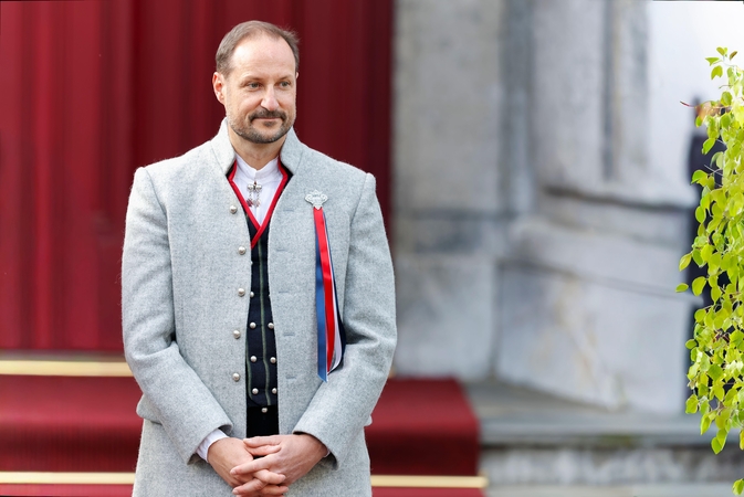 Norvegijos sosto įpėdinis princas tapo karaliumi Haakonu VIII