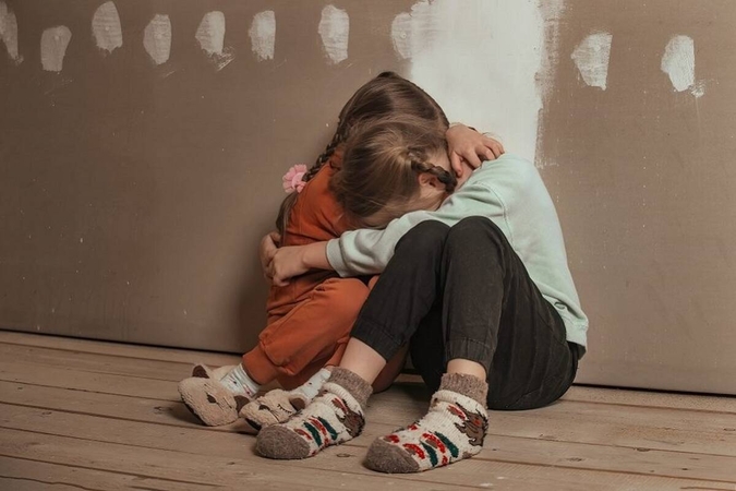 Dvimetę sumušė taip, kad ji prarado inkstą: nuteistas budelis veržiasi į laisvę