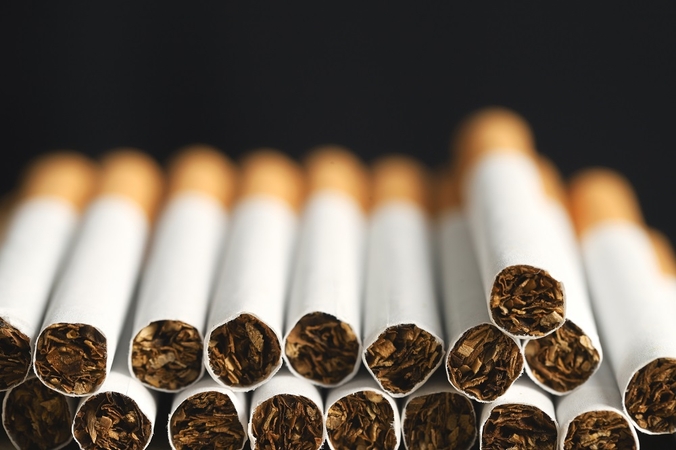 Įmonės sandėlyje policija rado 20 tūkst. pakelių kontrabandinių cigarečių
