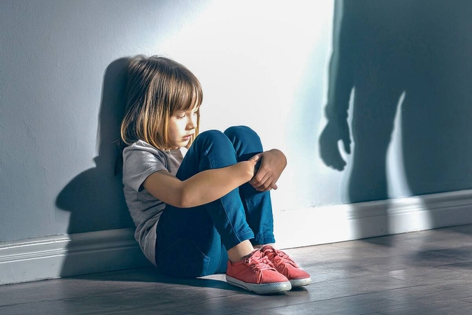 Po KT sprendimo dėl nuteistų pedofilų lygtinio paleidimo – raginimas