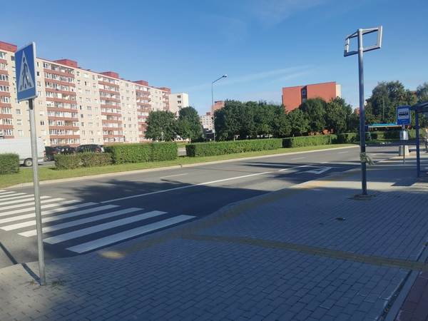 Nesaugu: pastebima, kad prie kai kurių miesto autobusų stotelių pėsčiųjų perėjos įrengtos pernelyg arti.