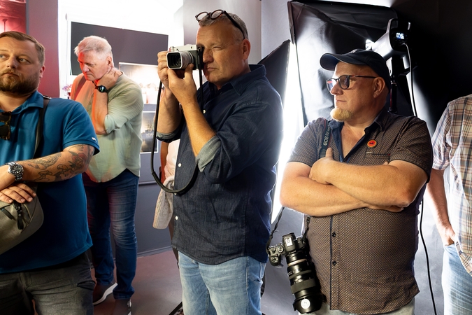 Esmė: renginio dalyviai išbandė naujausius fotoaparatus, diskutavo, prisiminė fotografijos istoriją.