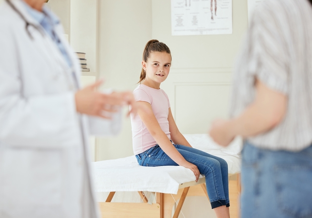 Santaros klinikose vaikui pirmą kartą atlikta sudėtinga operacija: išsaugotas klubo sąnarys