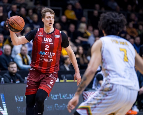 Donatas Sabeckis rungtyniaus Jonavoje