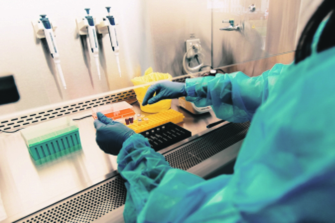 Atpažįsta: autouždegiminių ligų diagnostika remiasi klinikinių požymių, laboratorinių ir genetinių tyrimų visuma. Pirmiausia gydytojams svarbu atmesti infekcines, onkologines ir kitas ligas, galinčias sukelti panašių simptomų.