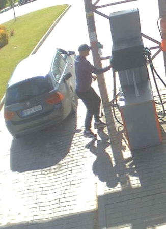 Įsipylė degalų ir dingo: policija prašo atpažinti