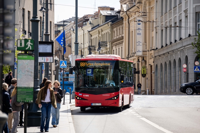 Vilniuje nuo rugsėjo keisis viešojo transporto lengvatos ukrainiečiams tvarka