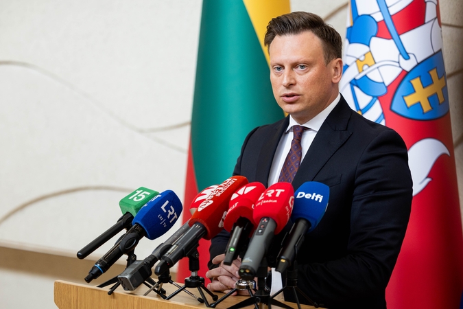 V. Benkunskas.