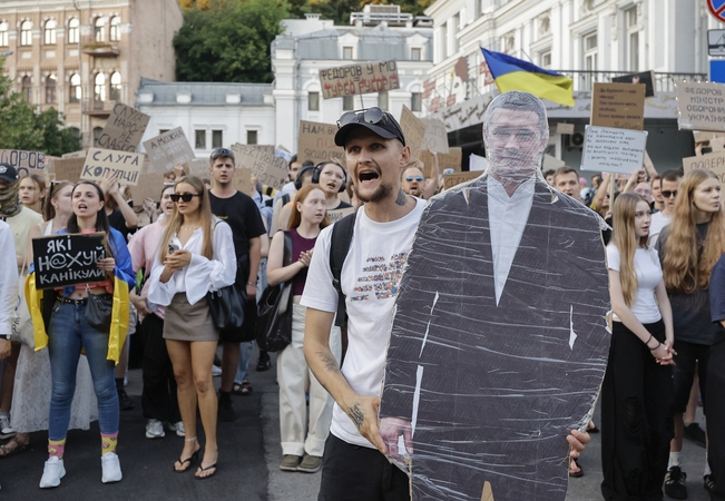 Nušalintas Ukrainos gynybos ministras Fedorovas ragina surengti rinkimus