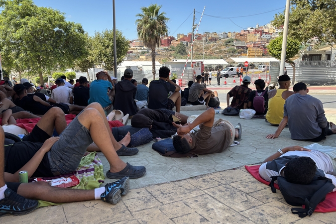 Ispanija imasi veiksmų, kad paspartintų migrantų grąžinimą iš Seutos