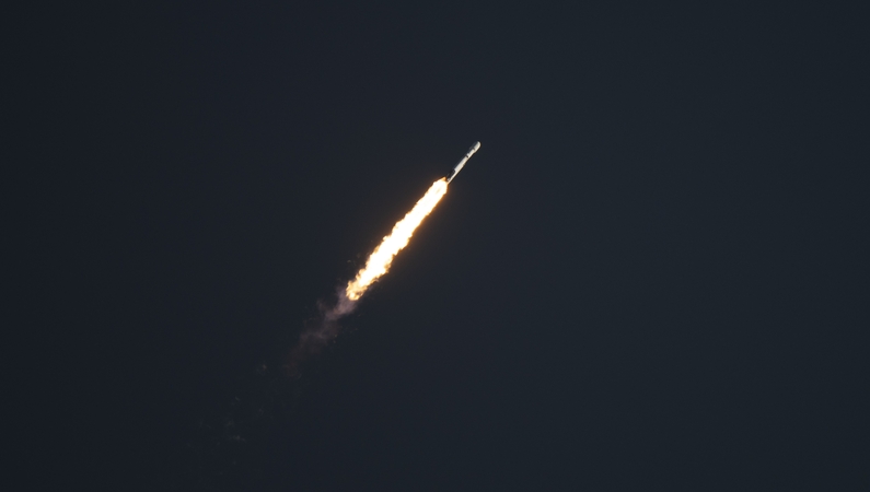 NASA į kosmosą paleido „visatos atlasą“ sudarysiantį teleskopą „Roman“