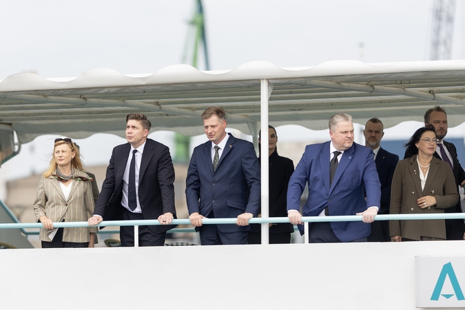 Po kalbų apie „cementovkę“ – socialdemokrato reakcija: jei gerai dirbo, tai turi galimybę ir paošti