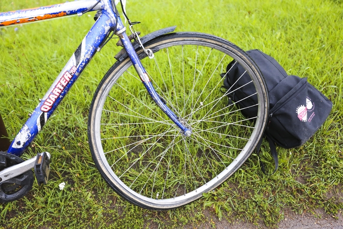 Garliavoje automobilis kliudė dviratininką
