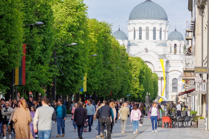 Kaunas kaip žaidimų aikštelė: Fluxus maršrutas kviečia tirpdyti ribas tarp meno ir gyvenimo