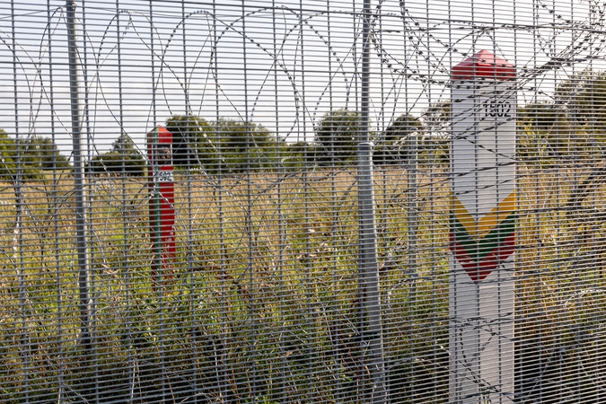 Pasienyje su Baltarusija apgręžta 11 neteisėtų migrantų