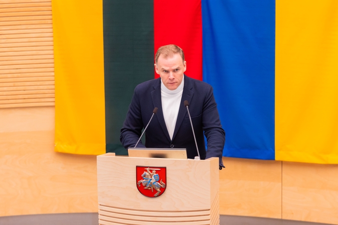 Finansų ministras Mindaugui Lingei pagrasino teismu dėl įrašo apie loterijų apmokestinimo pokyčius